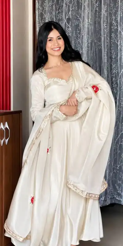 SSR 551 White Upada Silk Gown Perfect for Wedding, Party, Onam, Housewarming, Durga Puja –. Grab it for ₹2399. Delivery 4-6 Working Days. Shop now. | Bollywood Gowns, Creative Gowns, Designer Gowns, Embroidered Gowns, Gowns, Party Wear Gowns