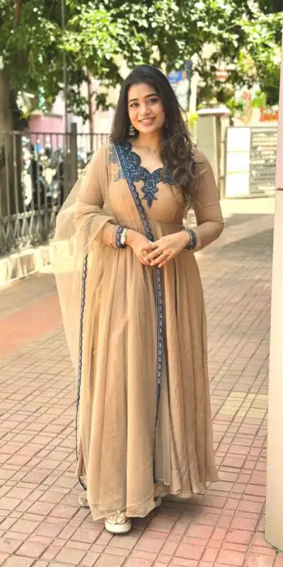 JF 058 Chiku Doremon Crush Gown with Lace Work & Mirror Work. Exclusive Offer ₹2399. Delivery 4-6 Working Days. Shop now. | Bollywood Gowns, Creative Gowns, Designer Gowns, Embroidered Gowns, Gowns, Party Wear Gowns