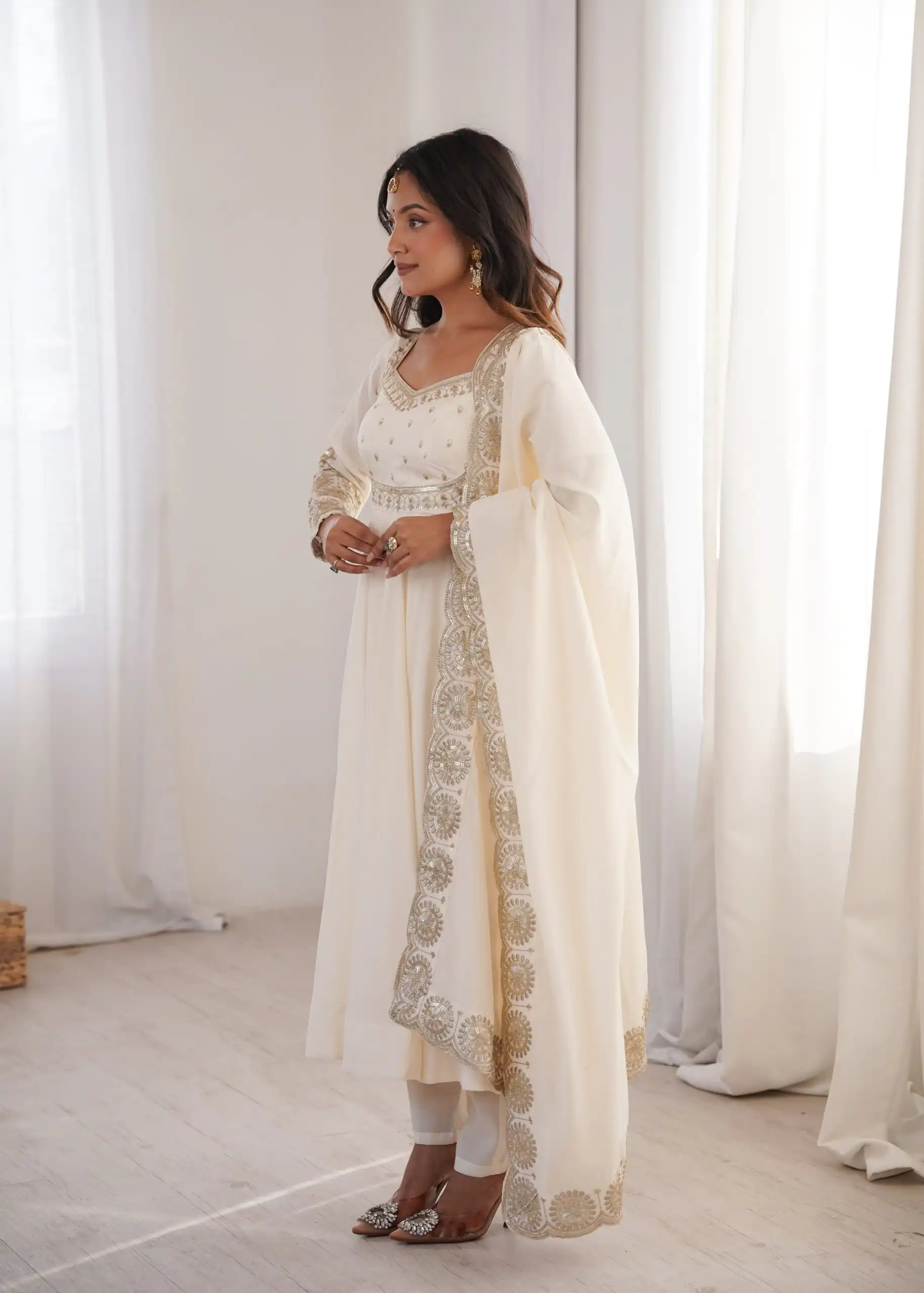 ZF 5026  White Colour Roman Silk Salwar Suit with Embroidery Work. Best Price ₹2399. Delivery 4-6 Working Days. Online Shop now. | Anarkali Suits, Bollywood Anarkali, Creative-Anarkali, Designer Anarkali, Embroidered Anarkali, Party Wear Anarkali