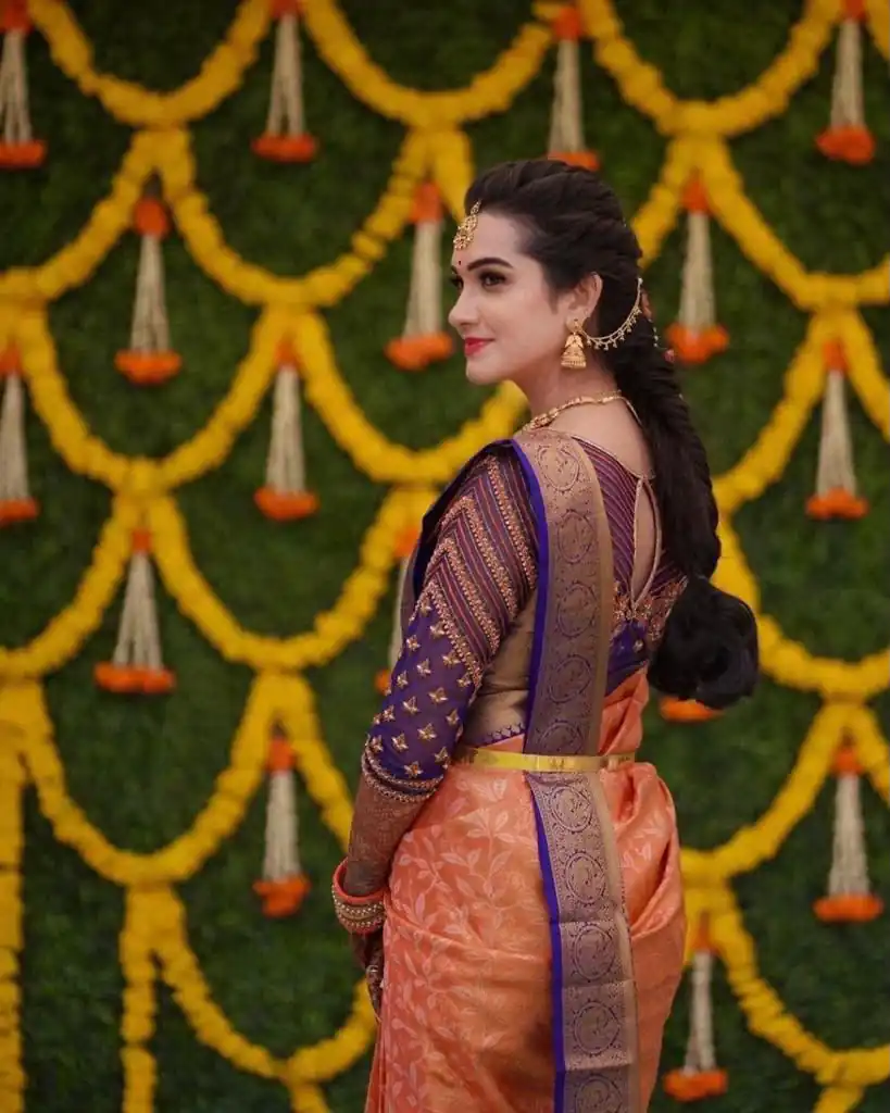 Perfect Rust Lichi Silk Jacquard Border Work Saree - Image 4
