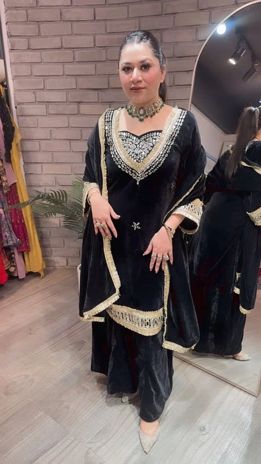 Black Velvet Mirror Embroidery Work Salwar Suit - Image 3