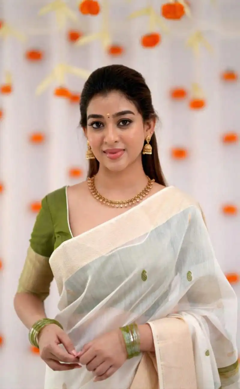 Mahendi Soft Lilan Slab Lace Border Work Saree - Image 4