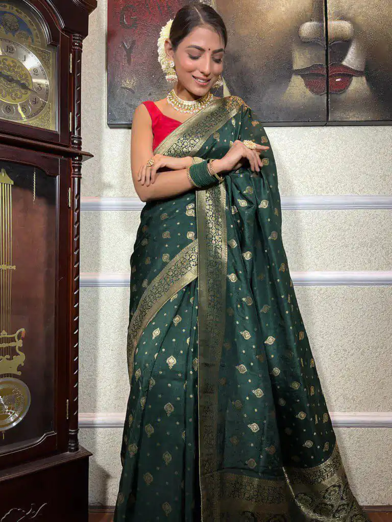 Green Soft Lichi Silk Border Jacquard Work Saree - Image 2