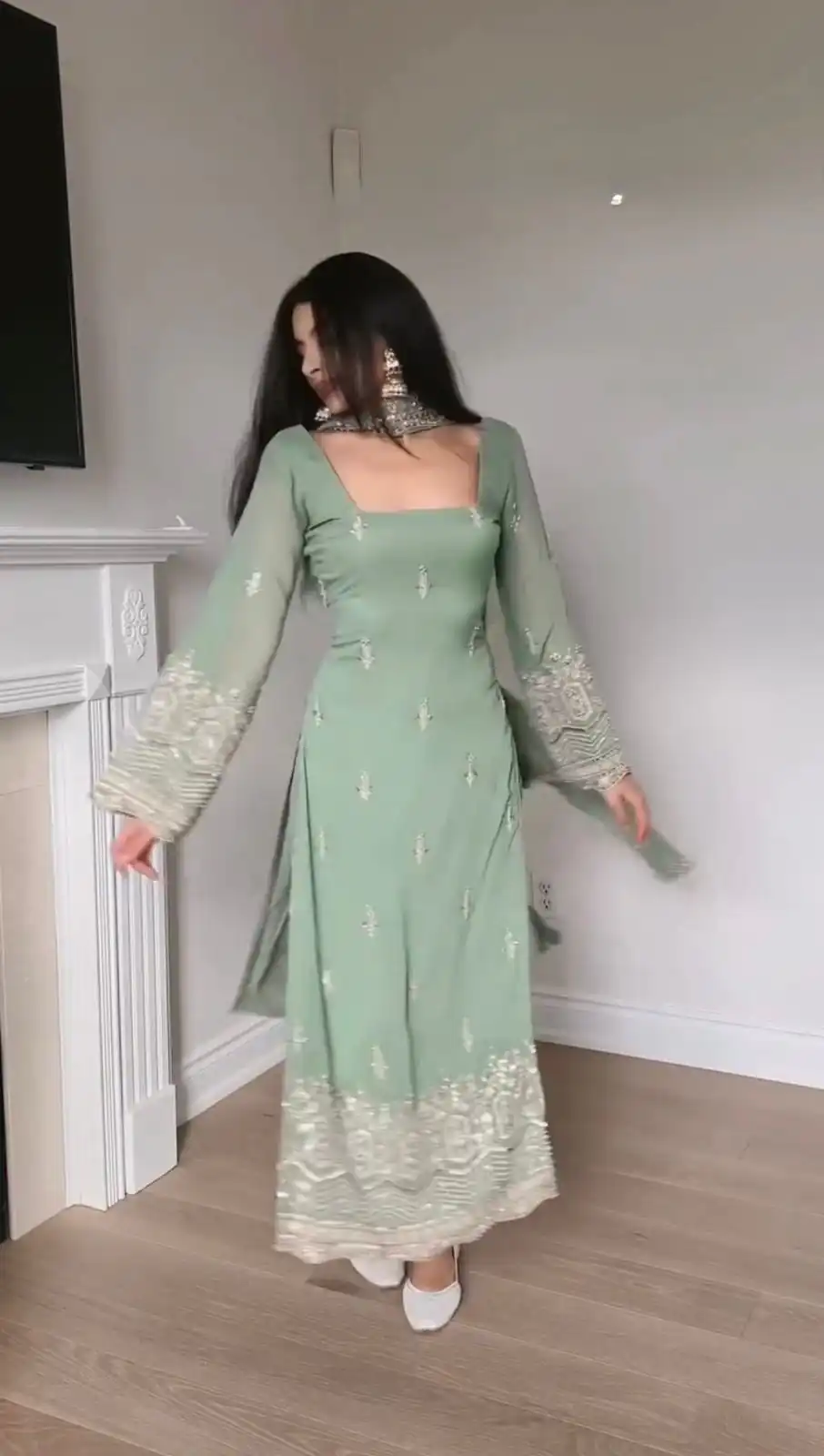 Pista Faux Georgette Thread Embroidery Work Salwar Suit - Image 3